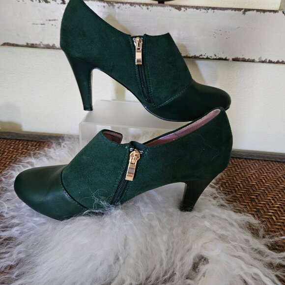 Lulu Hun-Women`s Green Suede Heel Zipper Booties - Picture 5 of 7